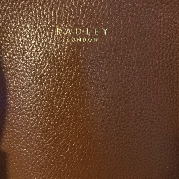 Radley London Pebble Leather Purse - Picture 2 of 13